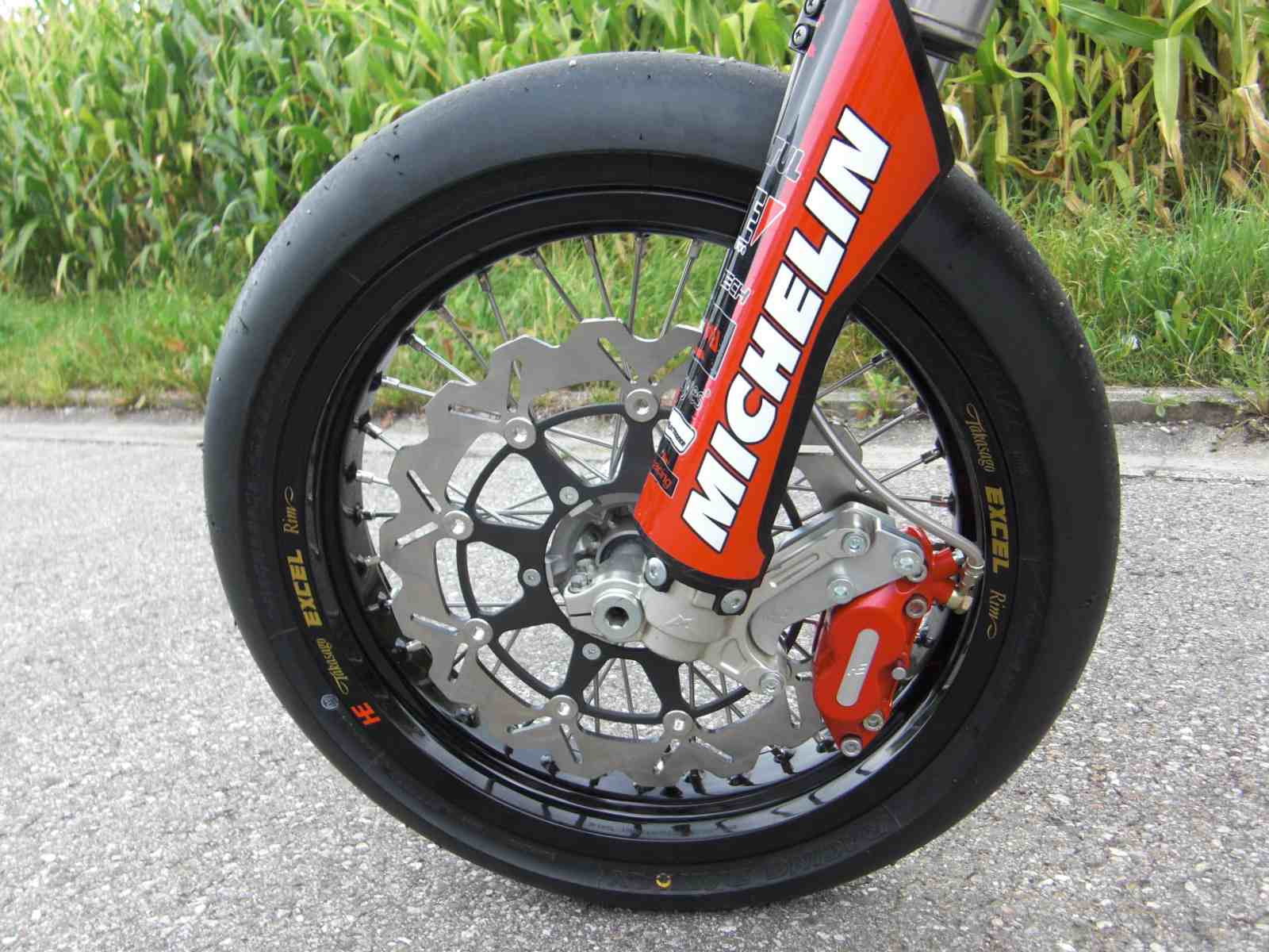 Aprilia RXV Supermoto