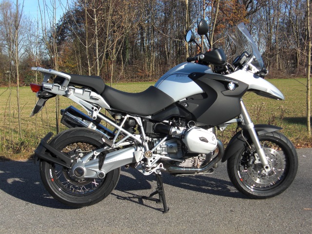 BMW R1200GS Megamoto