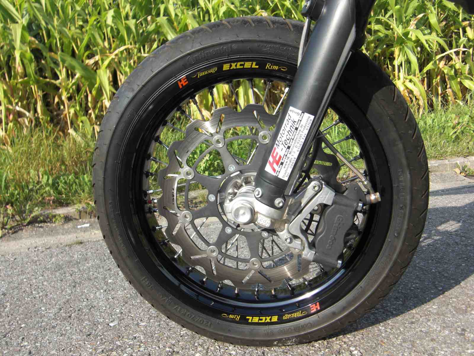 KTM 690R Supermoto