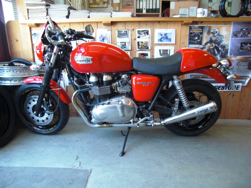 Triumph Thruxton oder Bonneville
